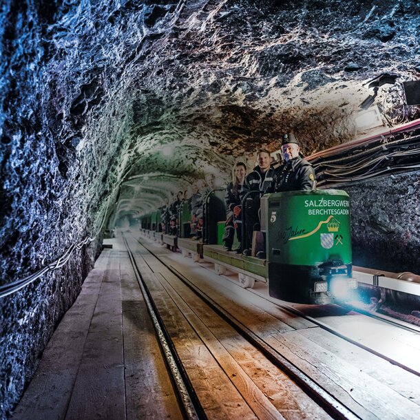 The historic mine train travels 1,400 meters into the mountain – the start of the underground tour of the salt mine