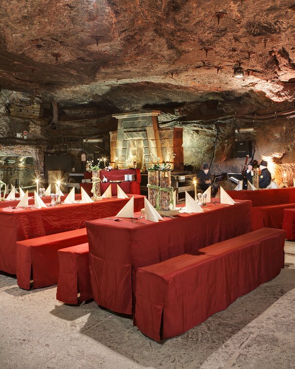 Einrichtung für Dinner im Salzbergwerk Berchtesgaden