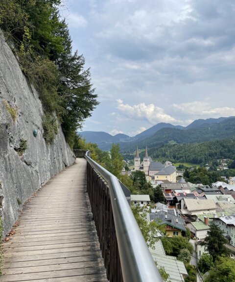 footbridge at brine pipeline trail – view of Berchtesgaden