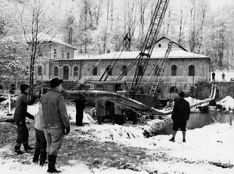 Soleleitung am Einfahrtsgebäude im Salzbergwerk Berchtesgaden