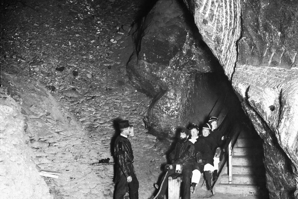 Rutsche im Salzbergwerk Berchtesgaden früher