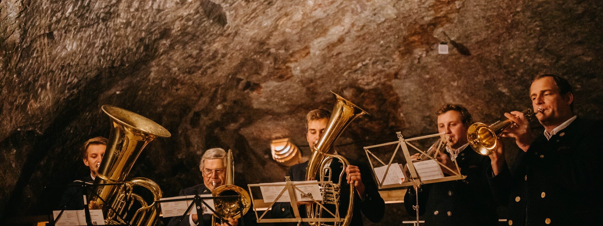 Musicians on the day of Advent underground