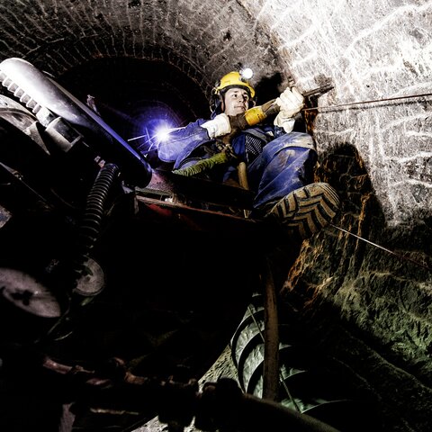 Bergler beim Schachtbau | © Salzbergwerk Berchtesgaden | Südwestdeutsche Salzwerke AG