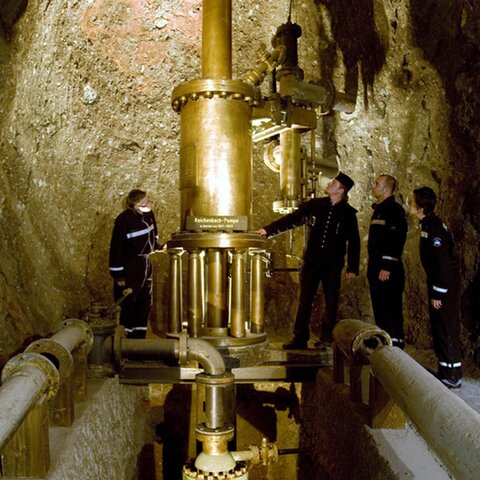 Goldene Reichenbachpumpe unter Tage | © Salzbergwerk Berchtesgaden | Südwestdeutsche Salzwerke AG